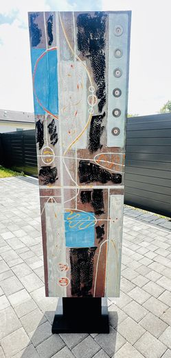 Floor Big Frame 75.5 in Tall