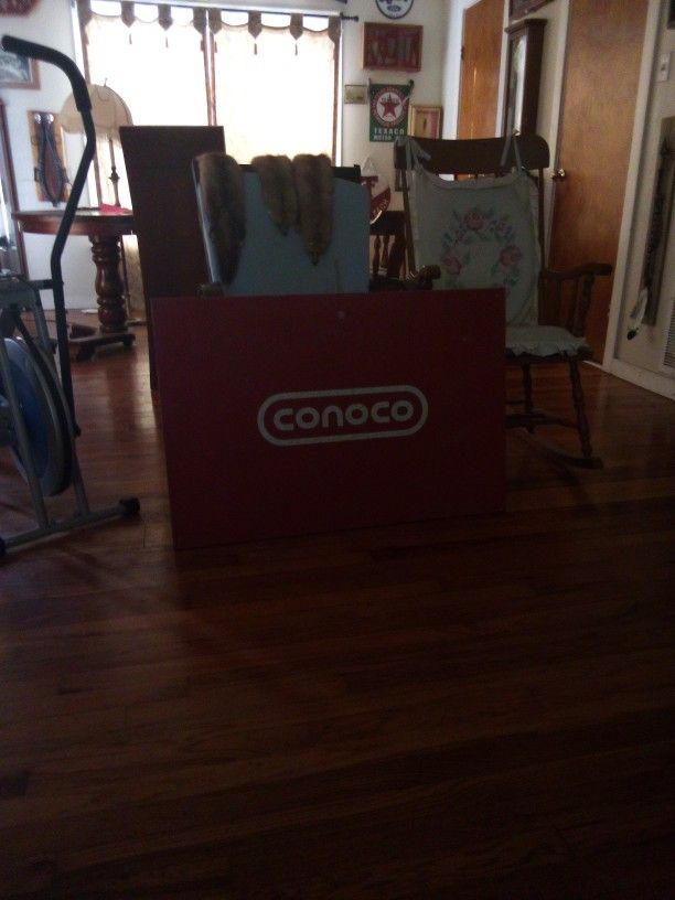 Metal Conoco Sign