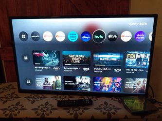 32 Inch Visio Smart TV, With Wall Mount