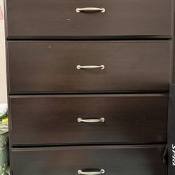 Dresser 4 Drawers Like New 