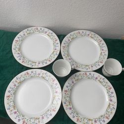 4 Plates And 2 Cups