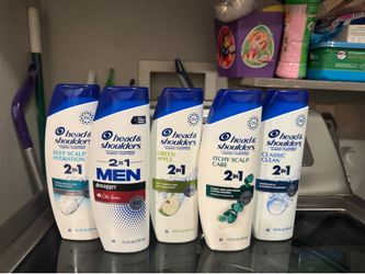 Brand new head and shoulders bundle (5) for ($20)(Cash only)(price is firm)