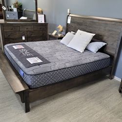 Rustic Grey / Brown 4 Piece Bedroom Set - Deschutes 