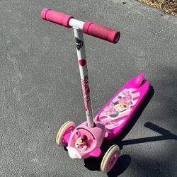 Minnie Mouse 3 Wheel Scooter