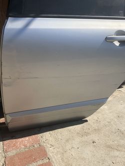 2006-2009 civic driver rear door