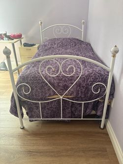 White Wrought-Iron Twin Bed Frame with Casper Mattress & Trundle