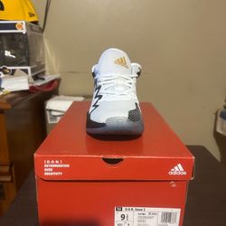 Basketball Shoes 