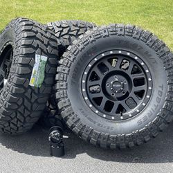 Set of 5 Method 35” Jeep Wheels 5x127 Rims Gladiator JL M/T Tires Wrangler Sahara Rubicon