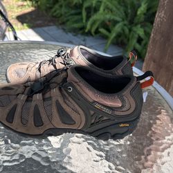 Merrill Hiking Shoes 