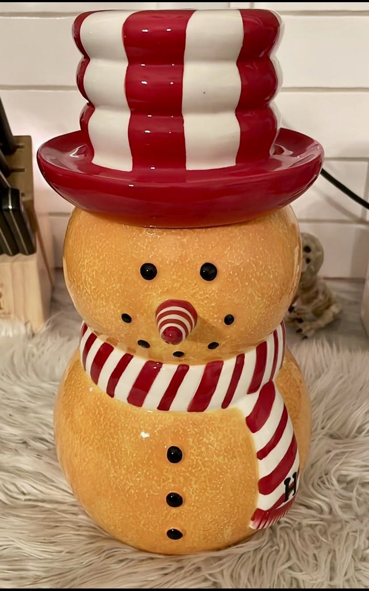 New Vintage 2005 Harold's Christmas Snowman Cookie Jar