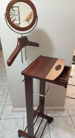 Winsome Wood Rolling Vanity W/ Mirror