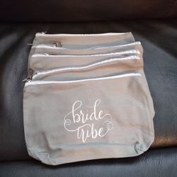6 Bridal Tribe Canvas Makeup Bags