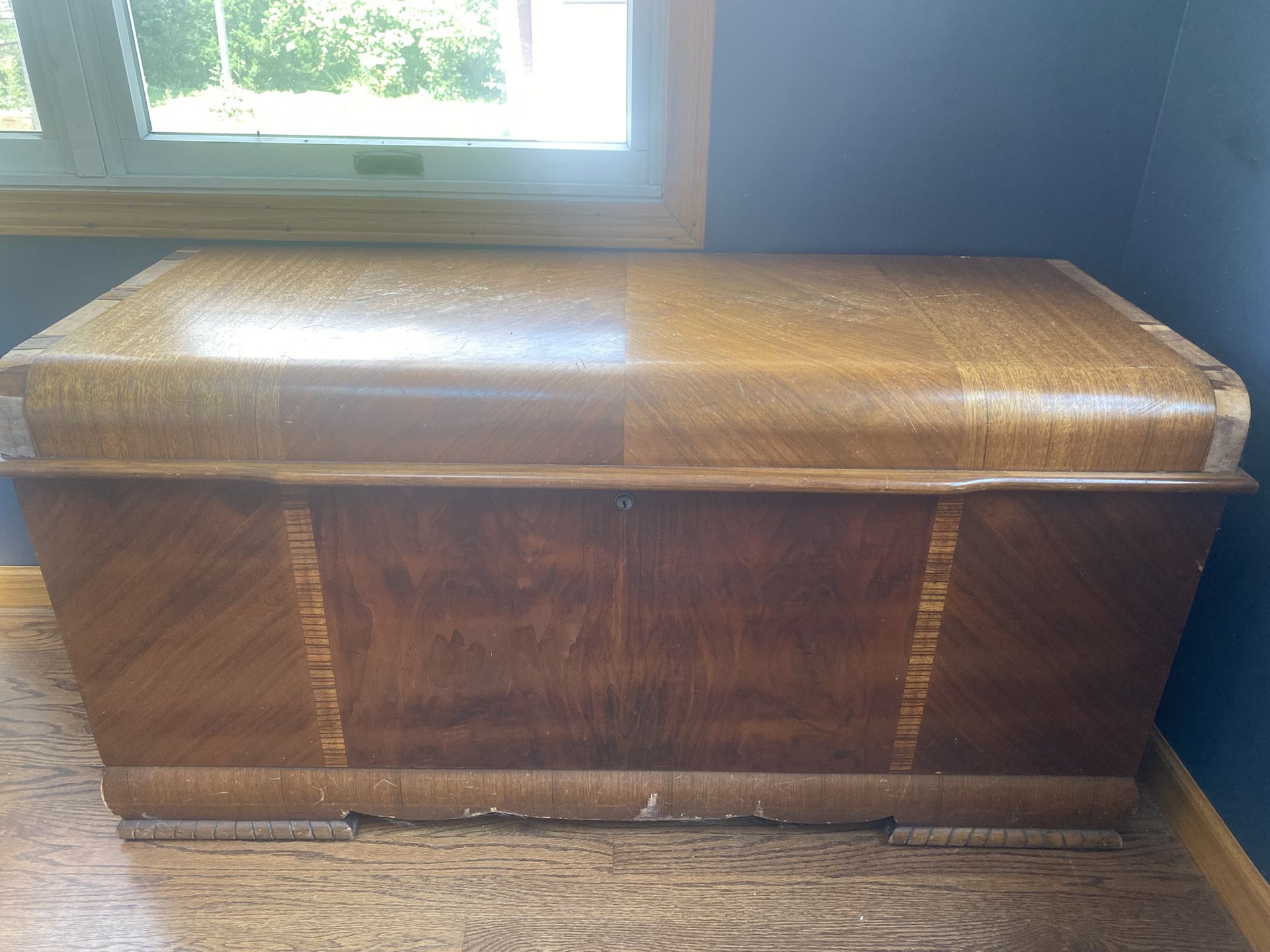Lane Cedar Chest