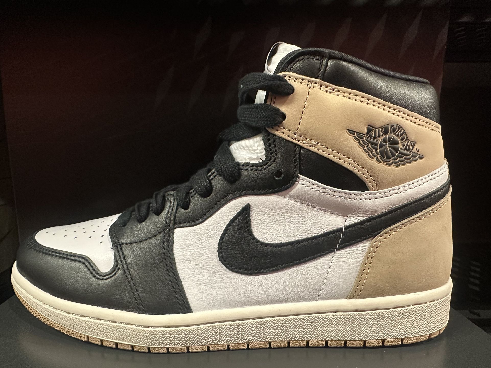 Wmns Air Jordans 1 Retro Hi OG