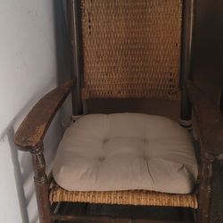 Rocking Chair Wicker Backrest
