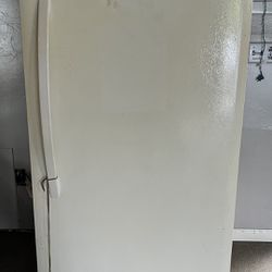 Kenmore Freezer Upright 13.8 Cubic Feet, Autodefrost 