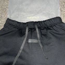 Unisex essential Uncuffed sweats