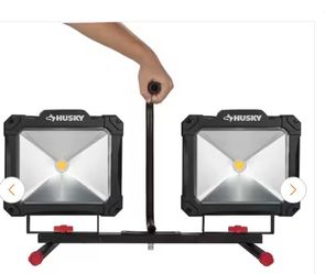 10,000-Lumen Twin-Head LED Work Light