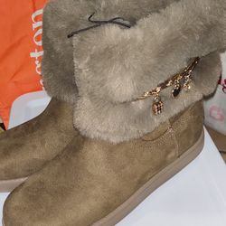 Brand New W/Tags Ladies Boots