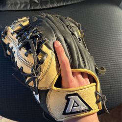 Akademia 12.75” Prosoft Select Series Left Handed Glove