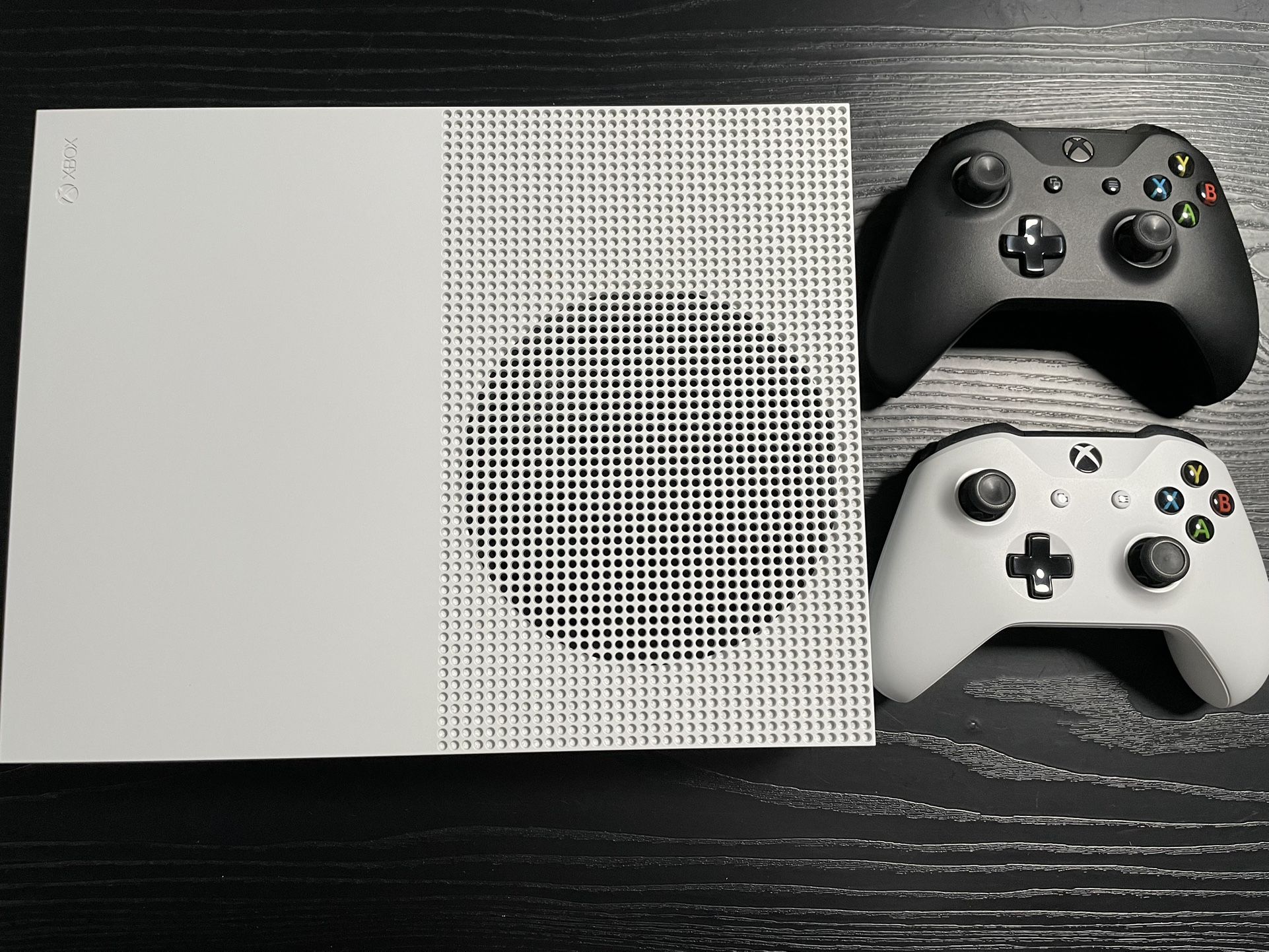 Xbox One S