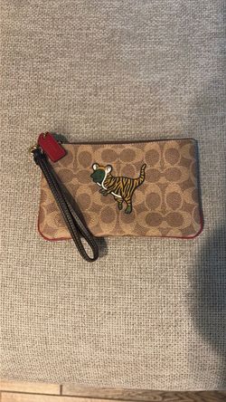 Coach retail wristlet rexy