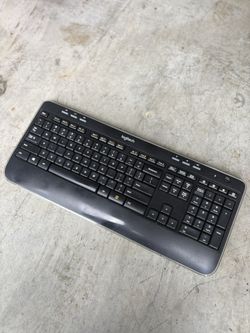 Logitech K520 Wireless Keyboard 