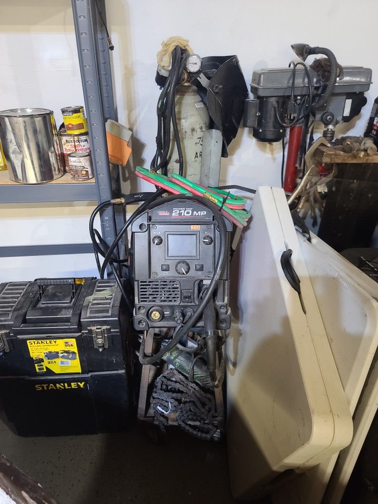 Lincoln Electric Power MIG 210 MP Welder -