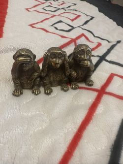 See no evil, hear no evil speak no evil monkey statue