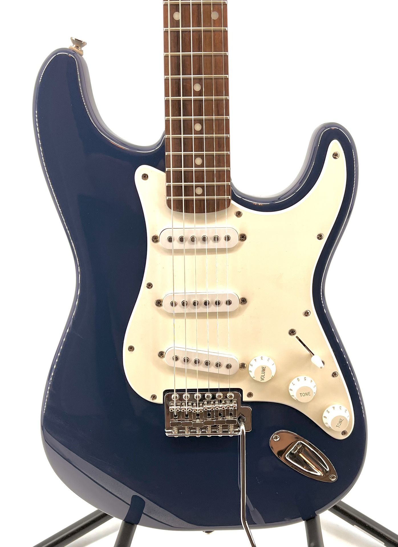 Squier Affinity Series Stratocaster with Rosewood Fretboard 2014 - 2016 - Lake Placid Blue
