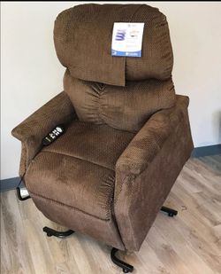 Golden Technologies MaxiComfort Comforter Lift Chair & Recliner PR535  Medium SIZE Model PR-535 with Dual Motor