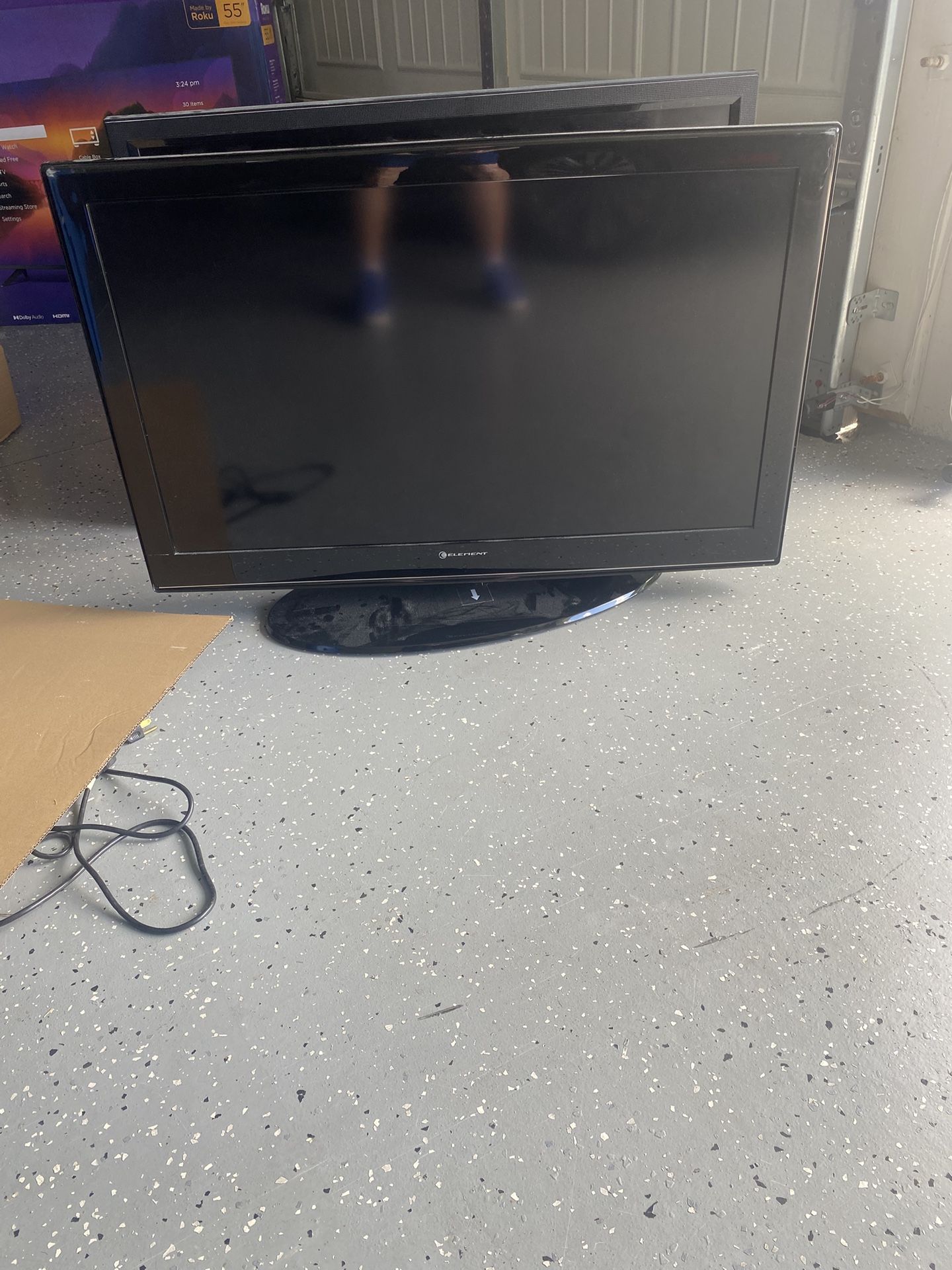 40 Inch TVs 2 Of Them. Element And Vizo
