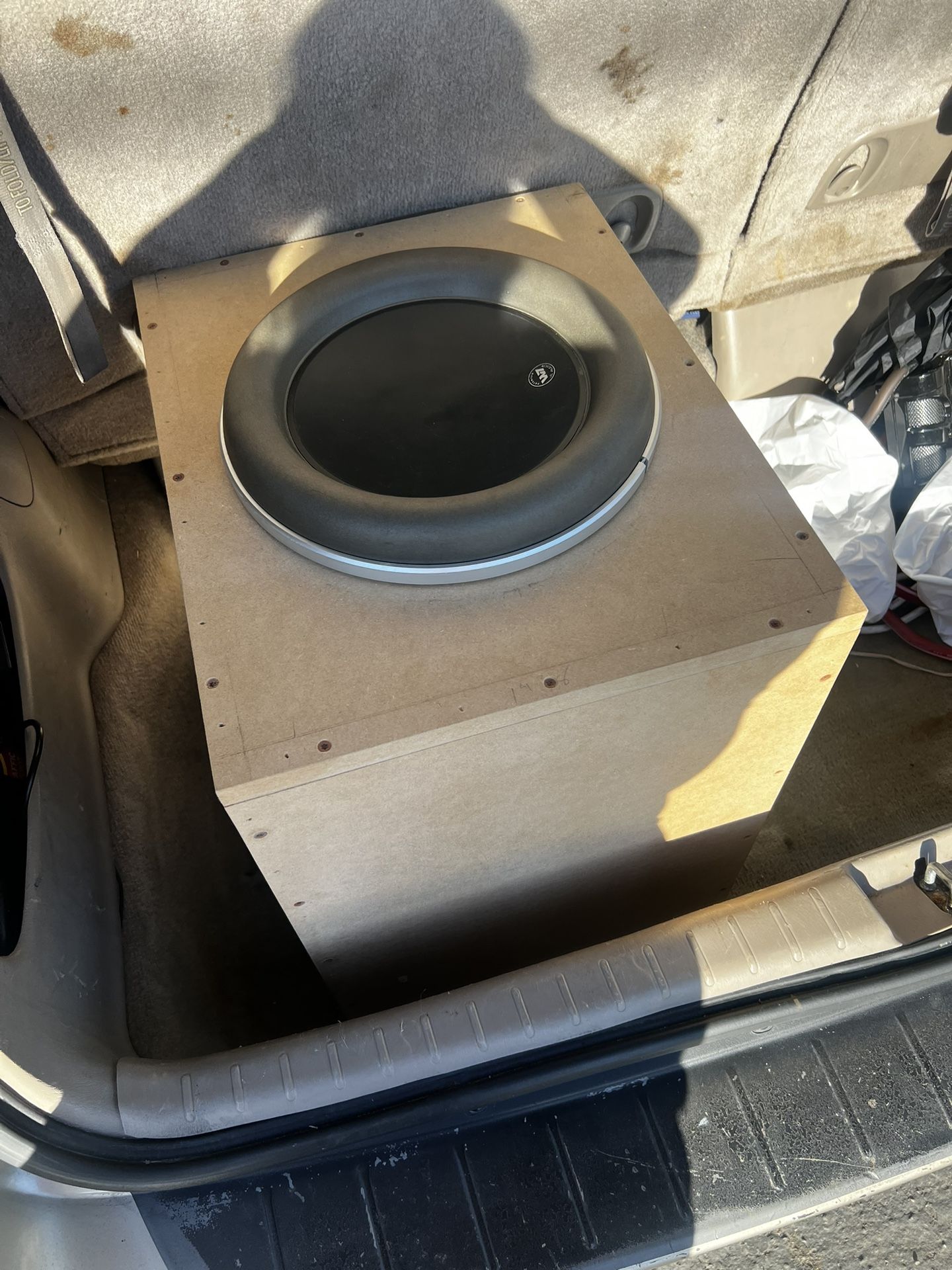 Jl Audio W712