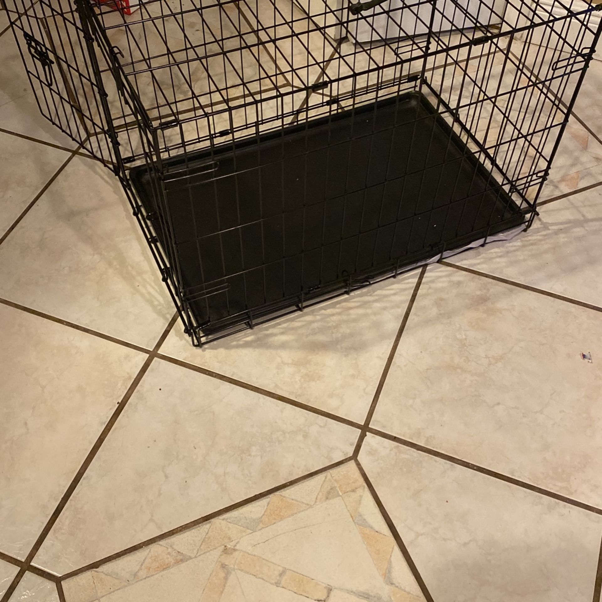 Small to Medium Dog crate