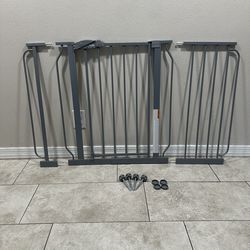 Extra Wide Pet Gate / Safety Gate - Fits Openings 29” - 49”