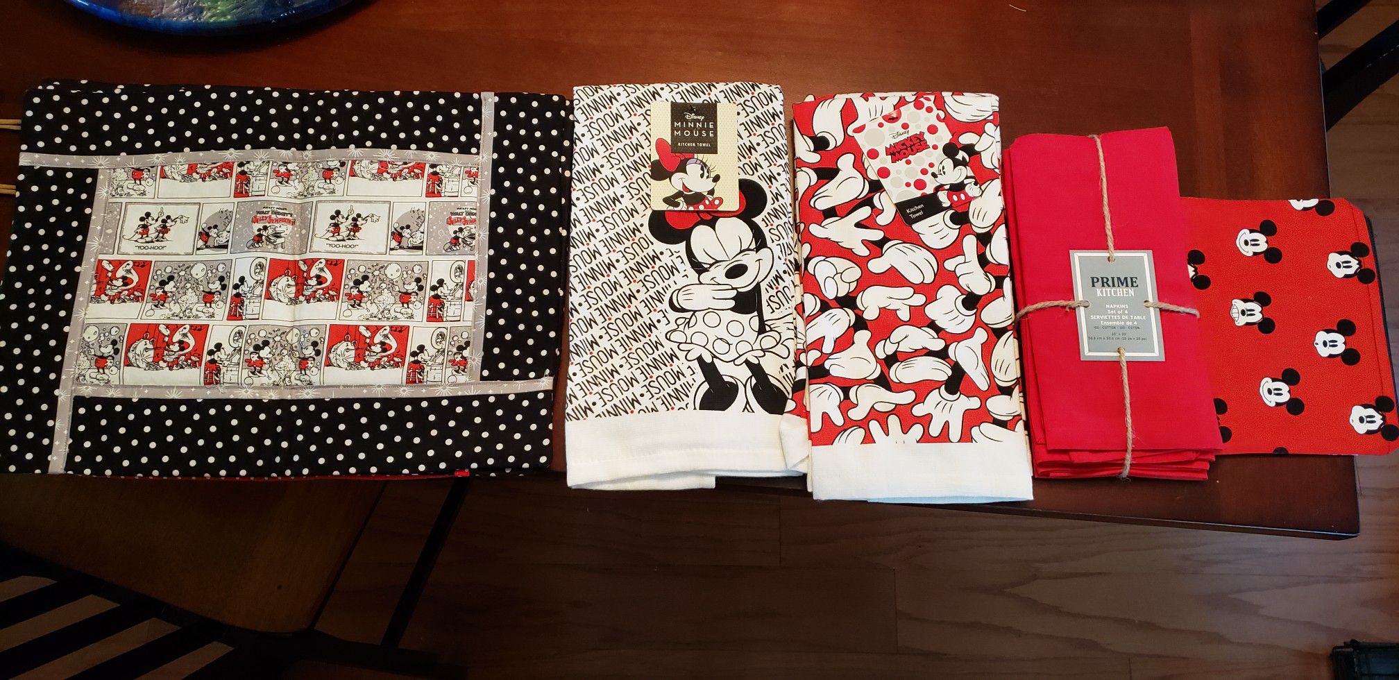 Disney Mickey & Minnie towels, place mats, napkins, & pouch - $30 OBO