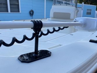 Trolling motor stabilizer bracket