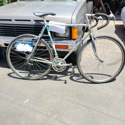 Vintage 1975 Bicycle Motobecane Le Champion