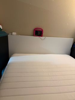 Queen size bed