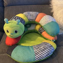 Infantino Prop-A-Pillar Tummy Time & Seated Support