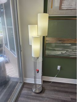 Modern 3-Light Floor Lamp with Integrated Tiered Display Shelves