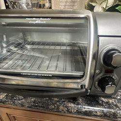 Hamilton Beach Toaster Oven