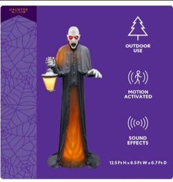 12 foot Outdoor Animated Nightwalker (Nosferatu) in perfect working condition read description for details