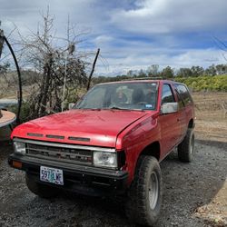 1988 Nissan Pathfinder