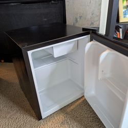 Mini Fridge with freezer