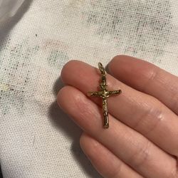 10k GOLD PENDANT / ORO