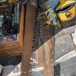 Lot Of Handsaws 