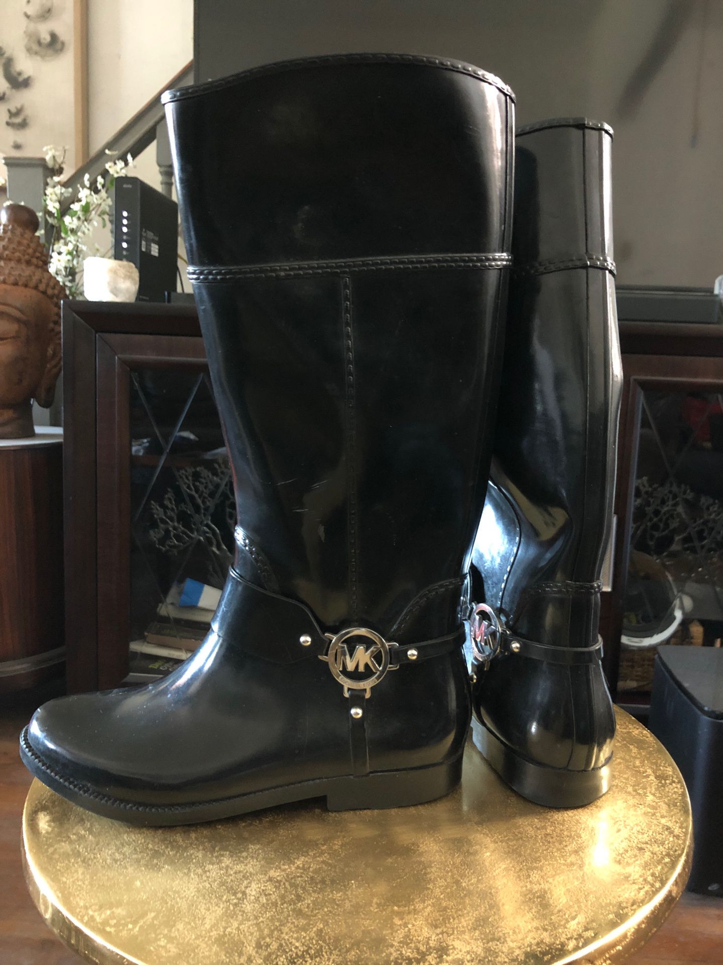 Michael Kors rain boots size 9