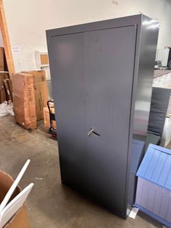 Sandusky 30-in W x 72-in H x 18-in D Freestanding Steel Garage Cabinet in Gray