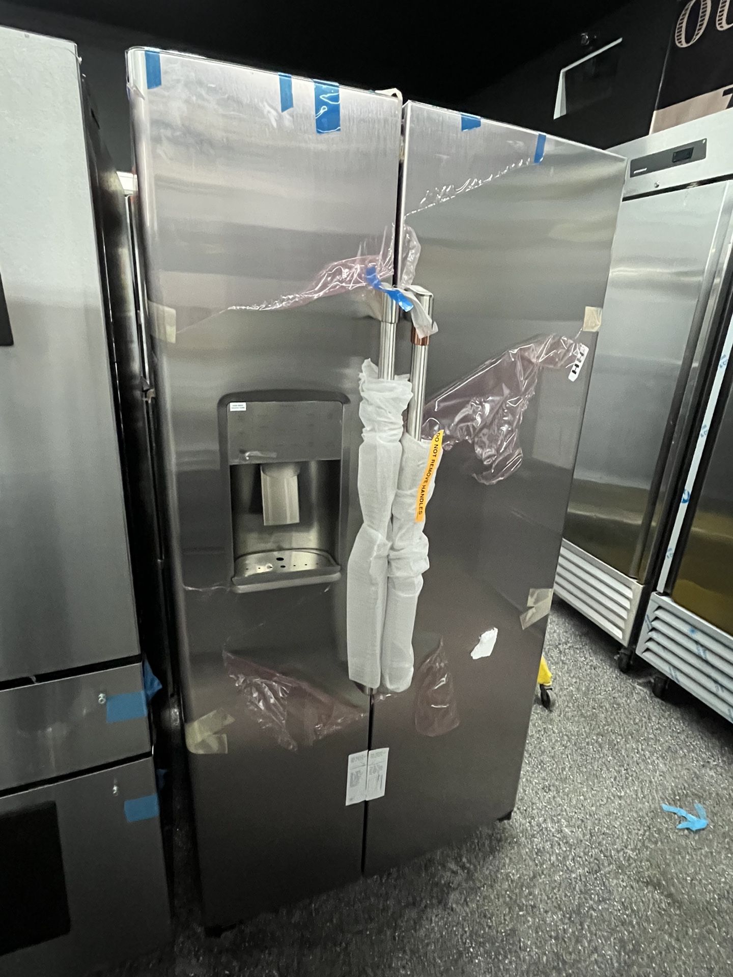 Cafe Counter Depth Side By Side Refrigerator Ice And Water